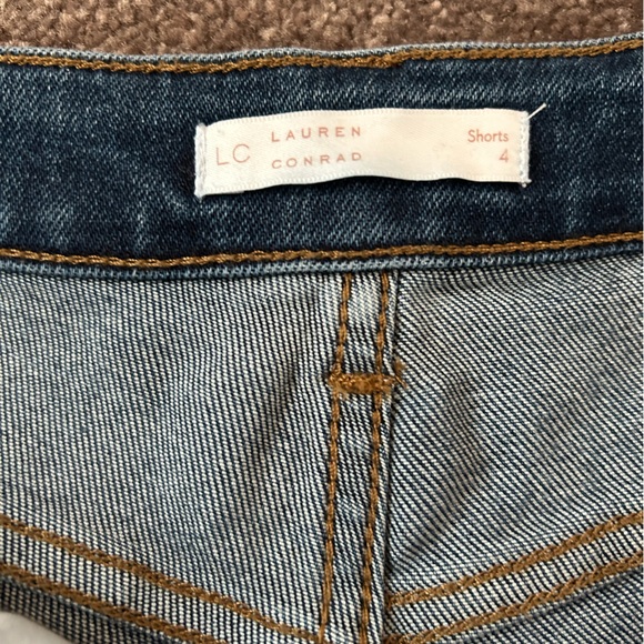 Lauren Conrad Women’s denim shorts - Picture 3 of 3